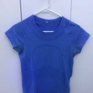 lululemon short sleeve shirt